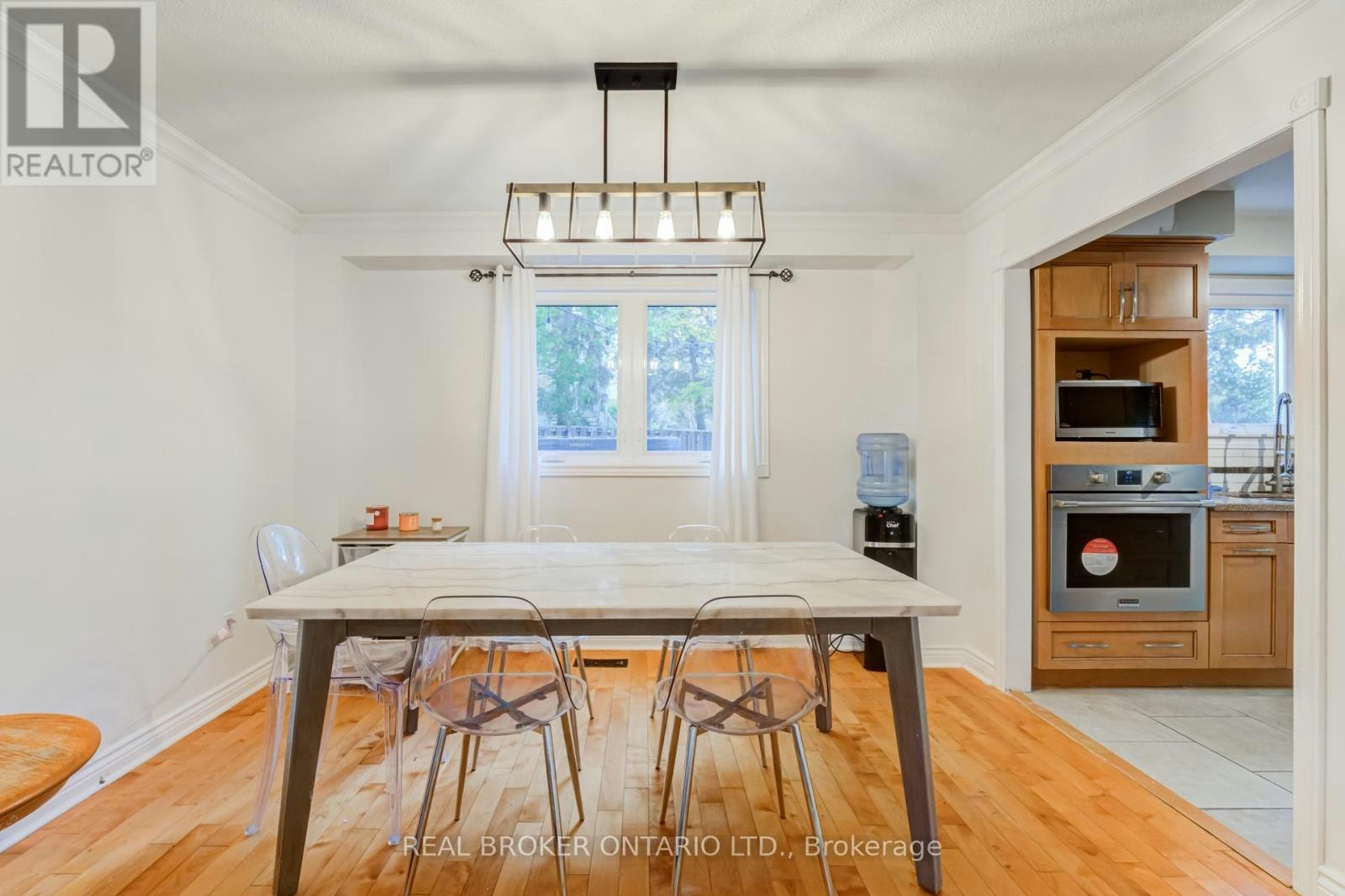 96 Rutledge Avenue, Newmarket, ON, L3Y 5T4 - 18