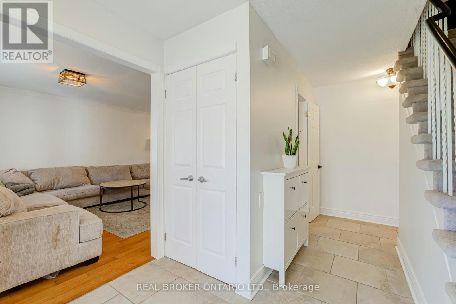 96 Rutledge Avenue, Newmarket, ON, L3Y 5T4 - 12
