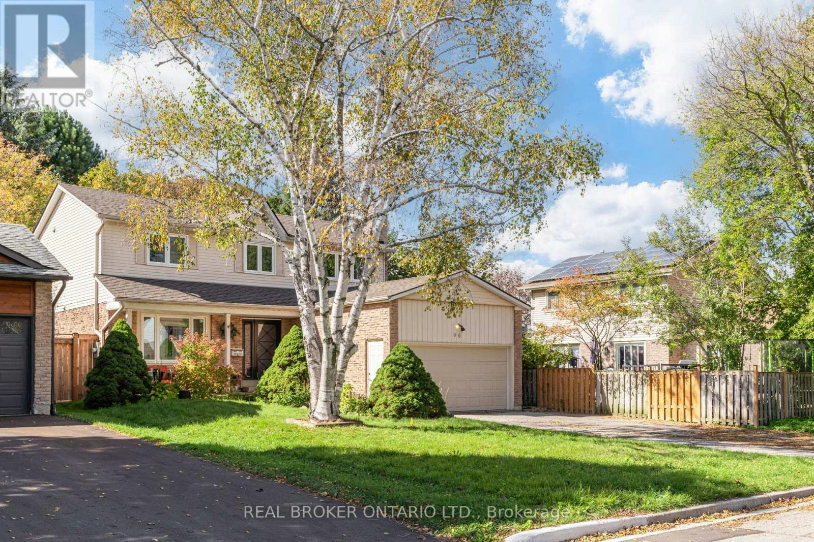96 Rutledge Avenue, Newmarket, ON, L3Y 5T4 - 3