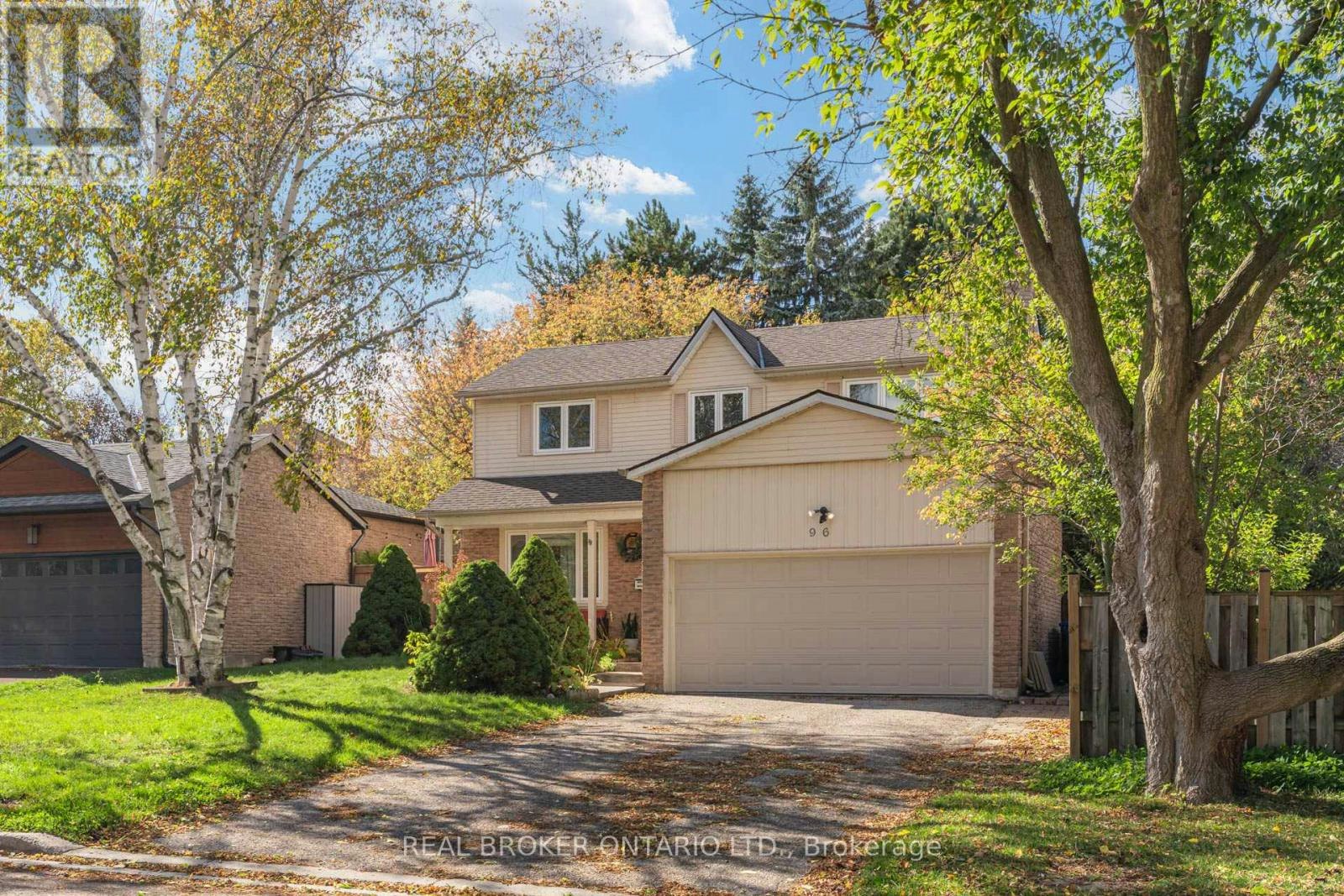 96 Rutledge Avenue, Newmarket, ON, L3Y 5T4 - 2