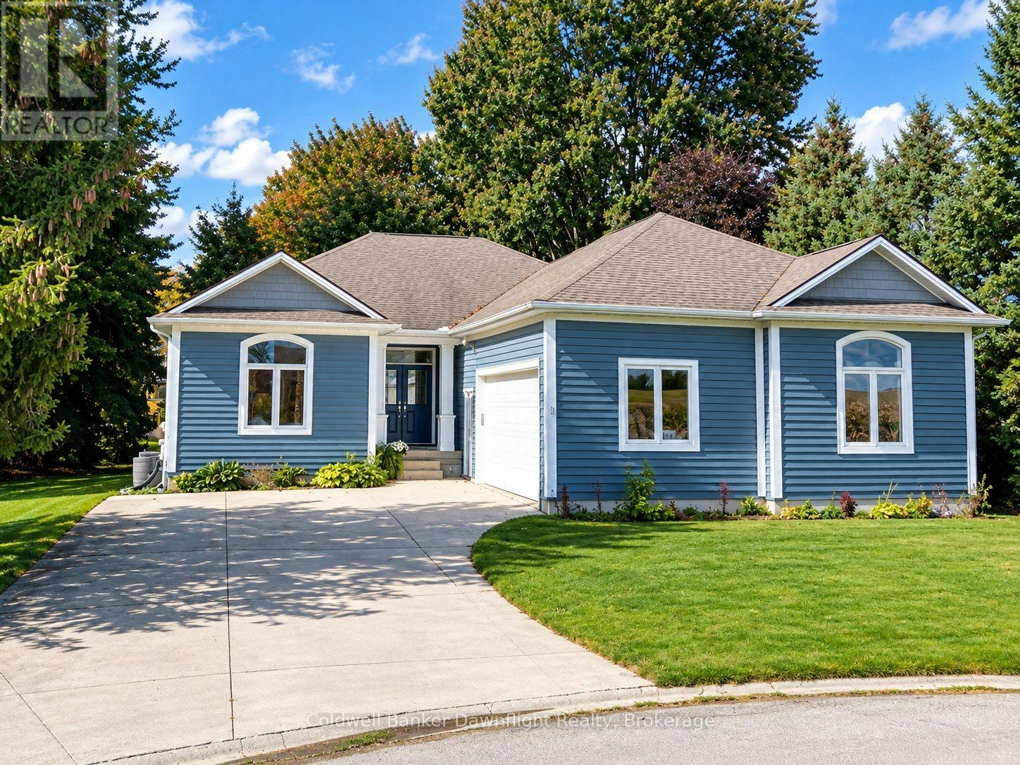 54 Lorne Avenue, Bluewater, ON, N0M 1X0