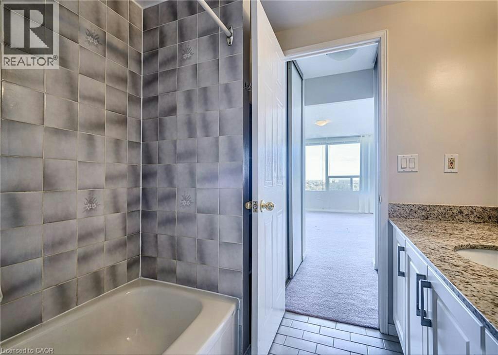 2009-1270 Maple Crossing Boulevard, Burlington, ON, L7S 2J3 - 8