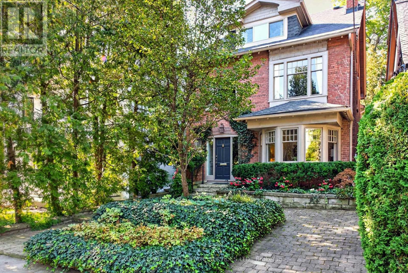 62 Astley Avenue, Toronto, ON, M4W 3B4