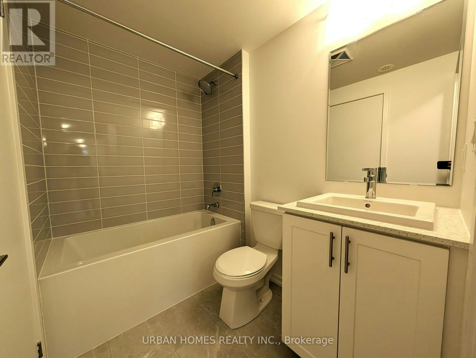 16-14 Lytham Green Circle, Newmarket, ON, L3Y 0C7 - 11