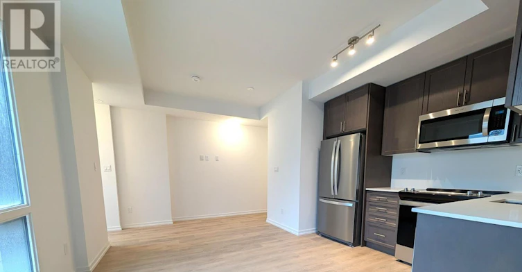 16-14 Lytham Green Circle, Newmarket, ON, L3Y 0C7 - 4
