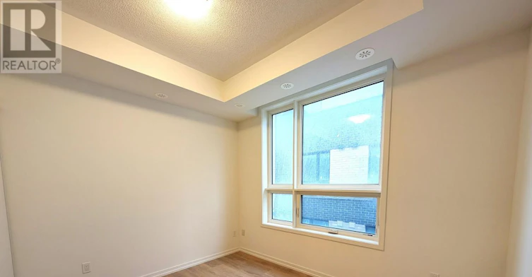 16-14 Lytham Green Circle, Newmarket, ON, L3Y 0C7 - 9