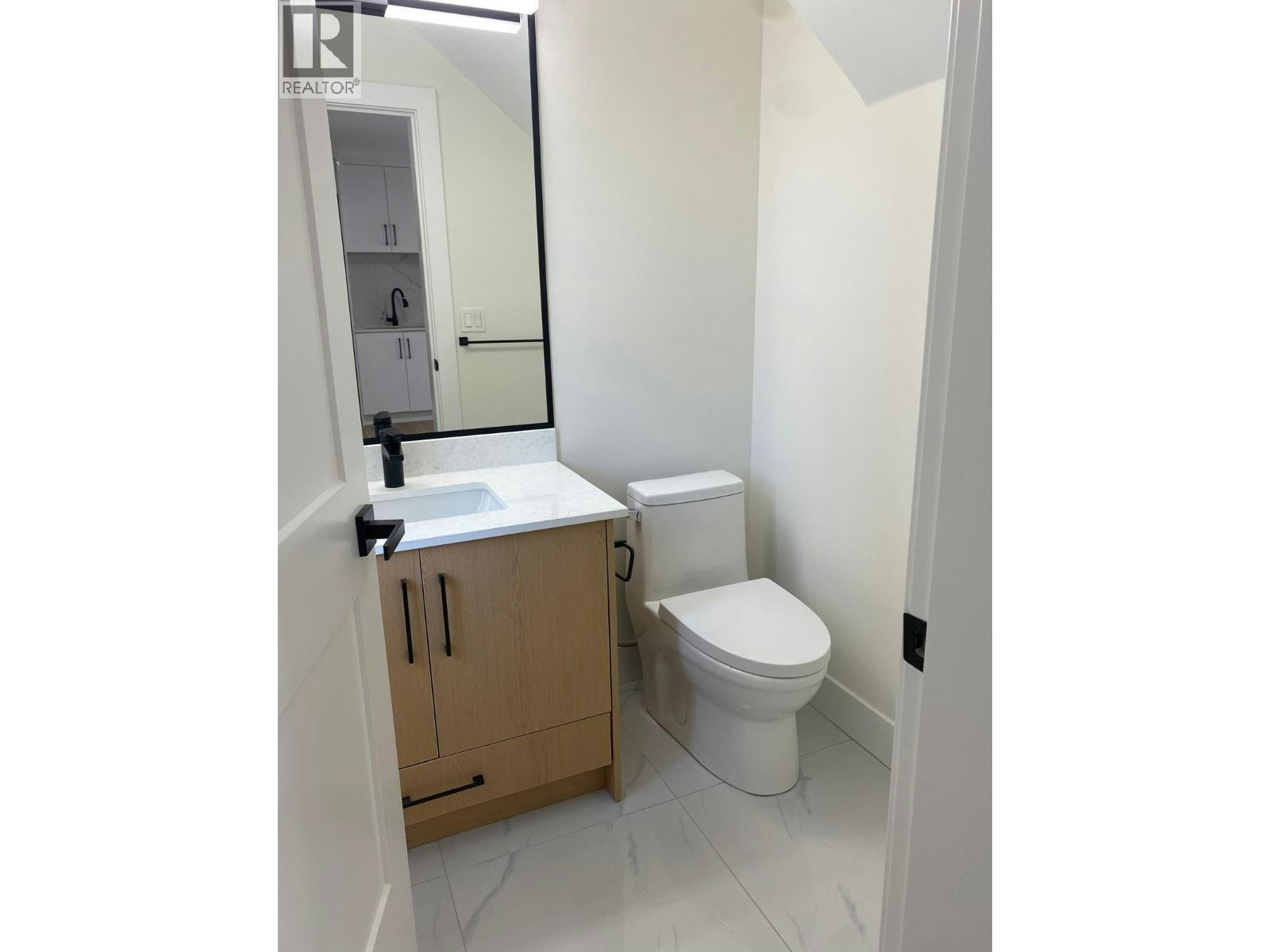 10408 B Dennis Crescent, Richmond, BC, V7A 3R5 - 4