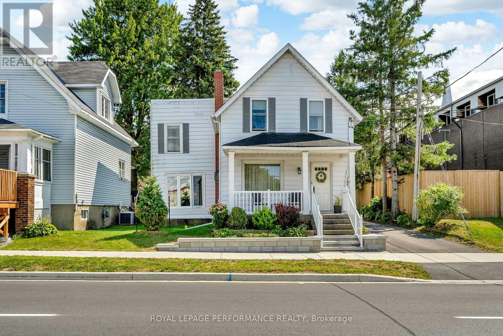 20 Fifth Street W, Cornwall, ON, K6J 2T4