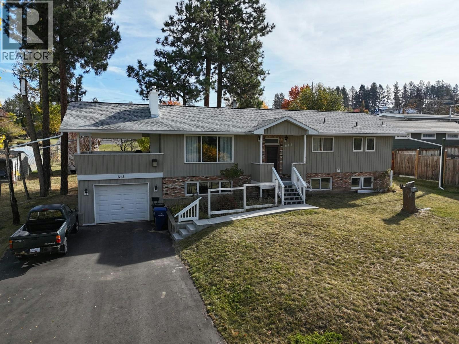 614 S 28th Avenue, Cranbrook, BC, V1C 3J8
