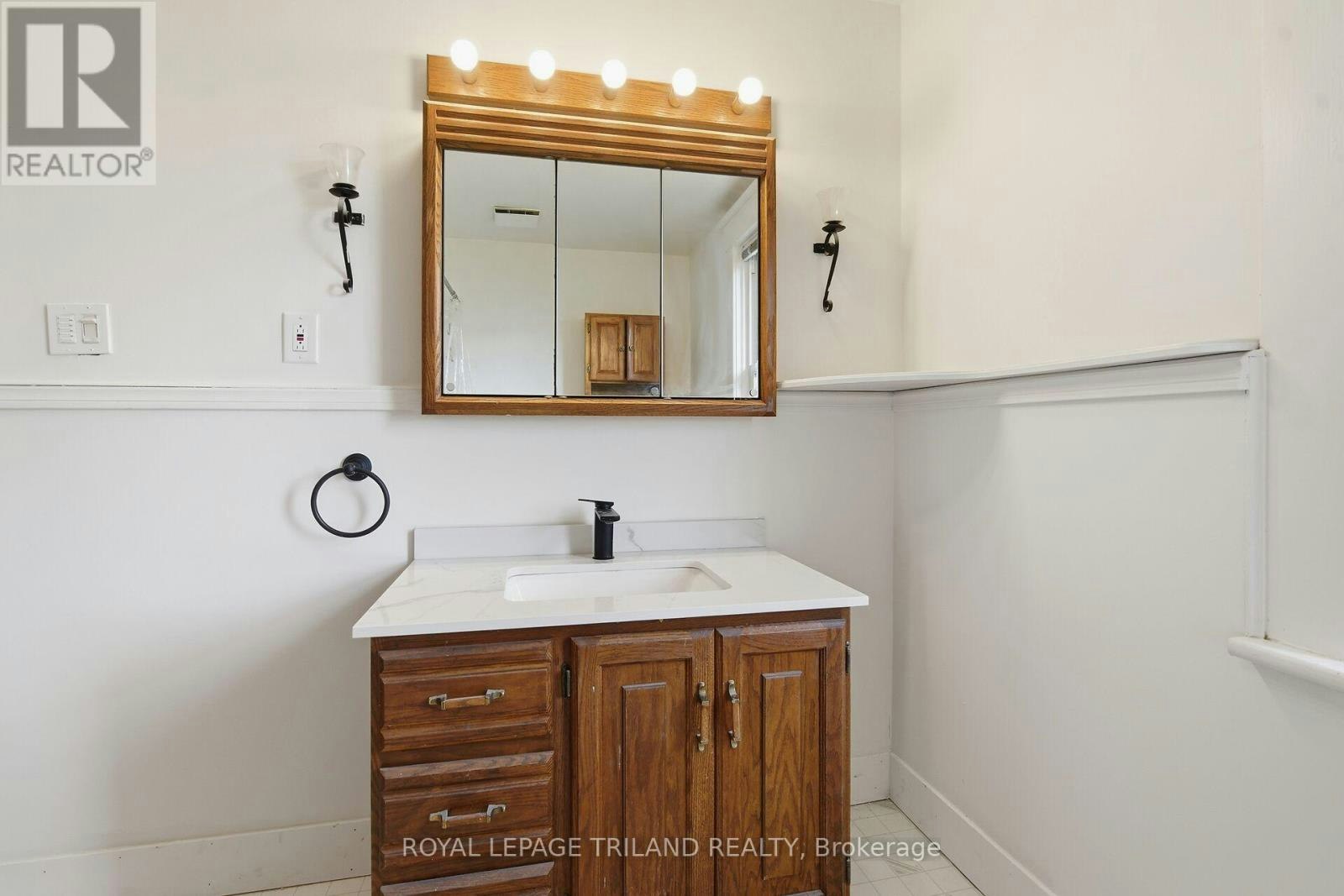 1-22 Mitchell Street, St. Thomas, ON, N5R 2T7 - 17