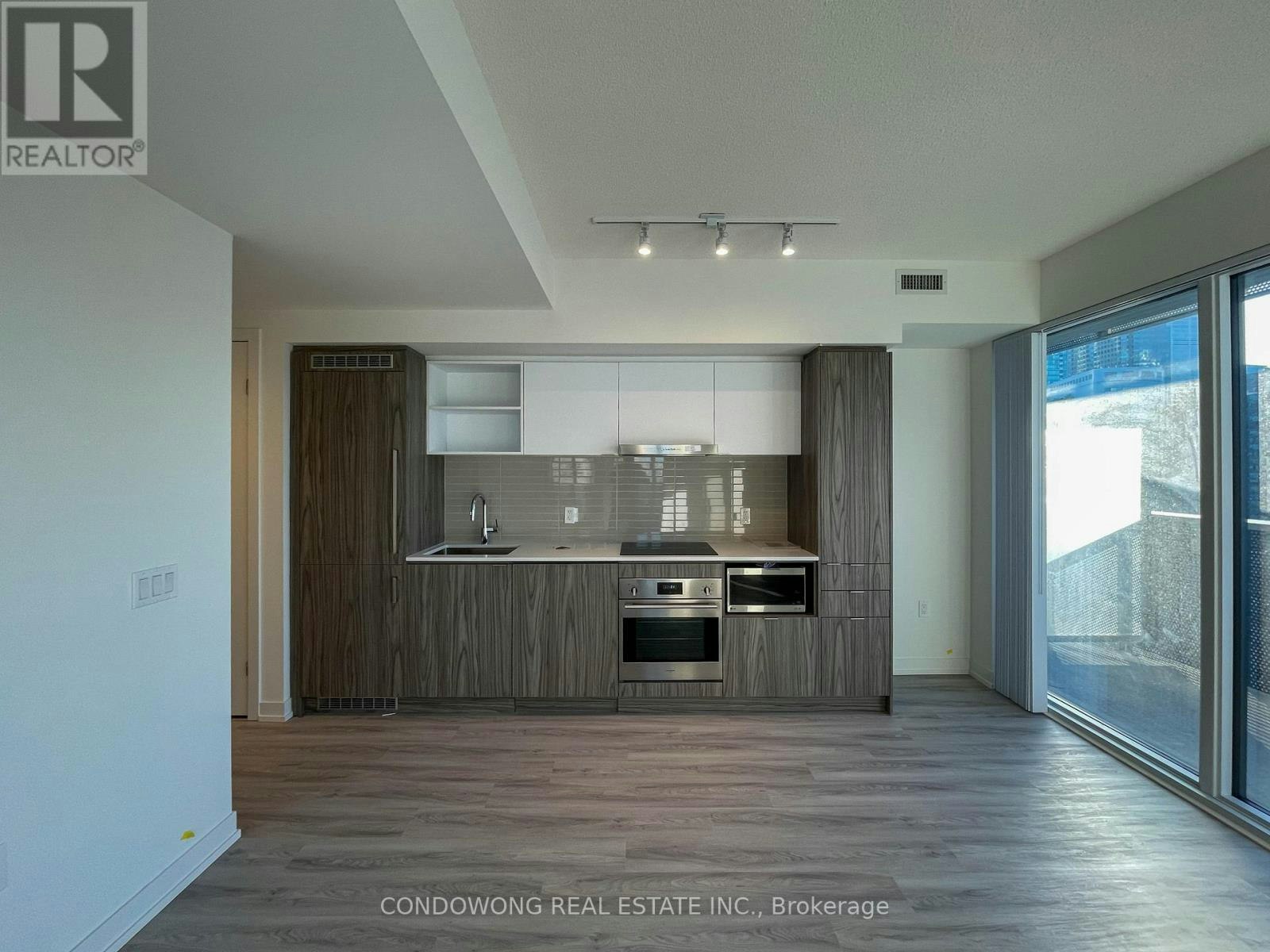 2105-55 Cooper Street, Toronto, ON, M5E 0G1 - 3