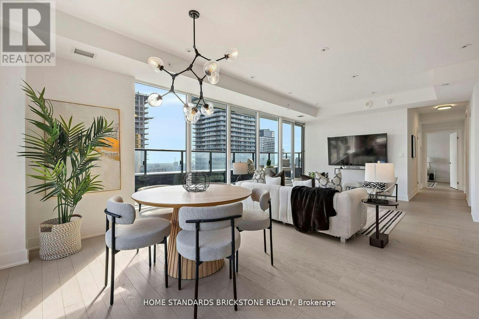 3907-955 Bay Street, Toronto, ON, M5S 0C6