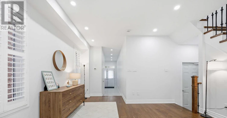 R1-140 Laramie Crescent, Vaughan, ON, L6A 0R1 - 3