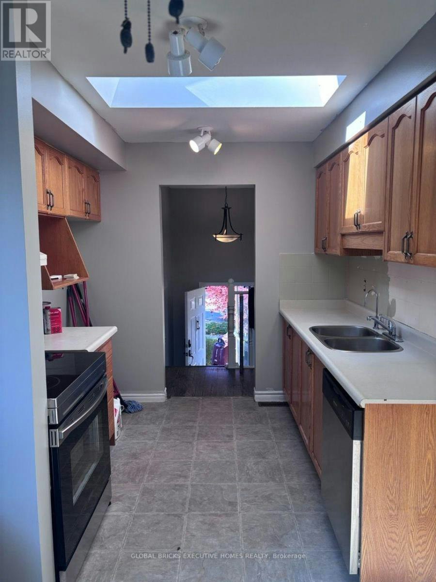 173 Martinet Avenue, London, ON, N5V 4K2 - 4