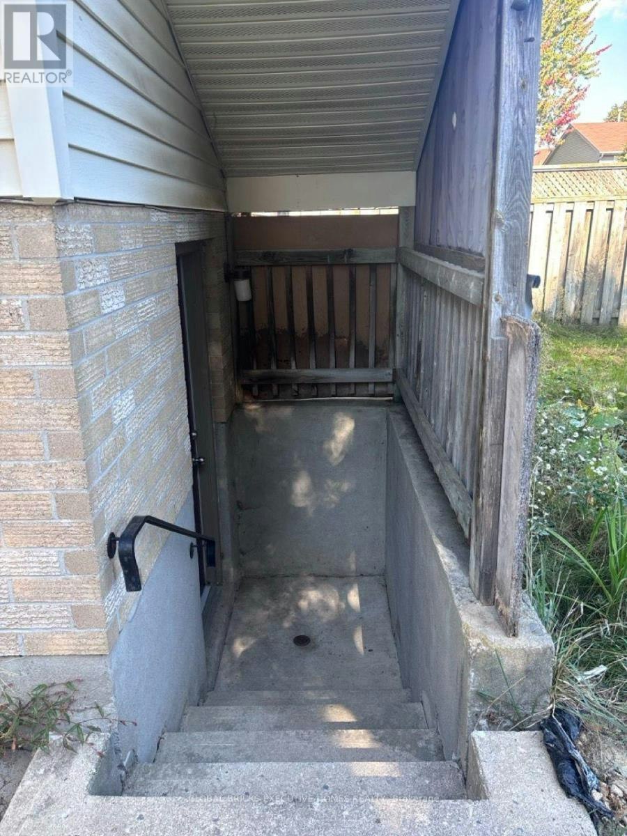 173 Martinet Avenue, London, ON, N5V 4K2 - 18