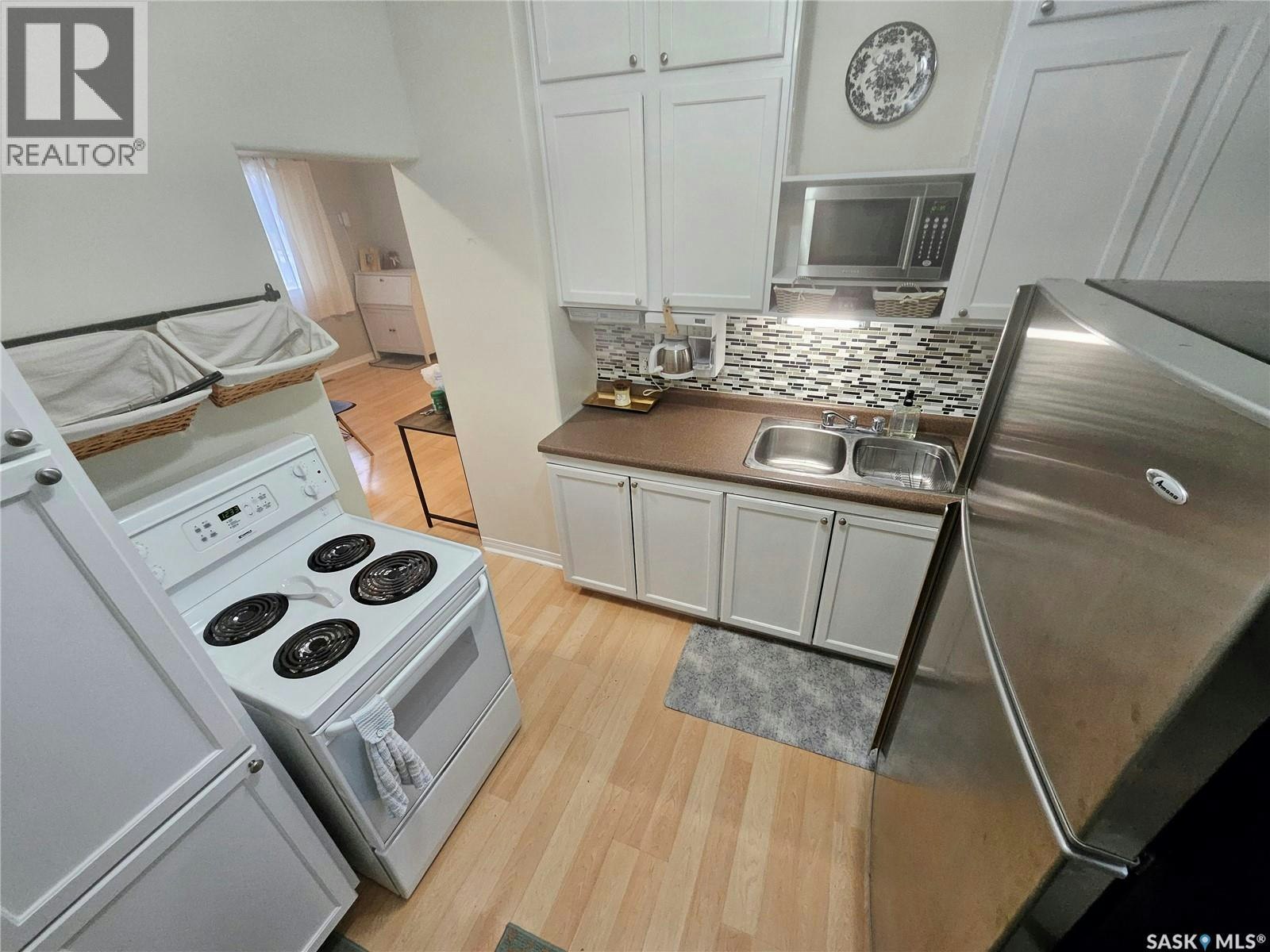 205 Main Street, Midale, SK, S0C 1S0