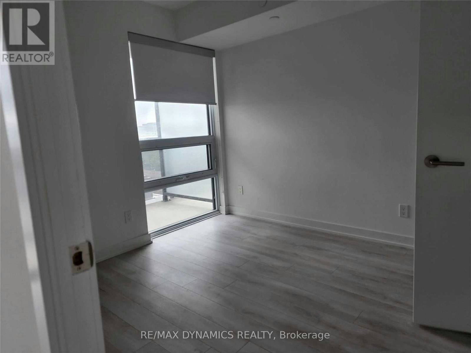 1002-120 Varna Drive, Toronto, ON, M6A 0B3 - 11
