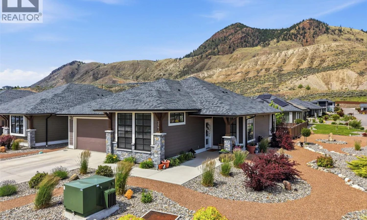 327-641 E Shuswap Road