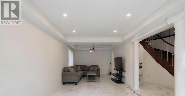 36 Dawlish Avenue, Aurora, ON, L4G 6R4 - 45