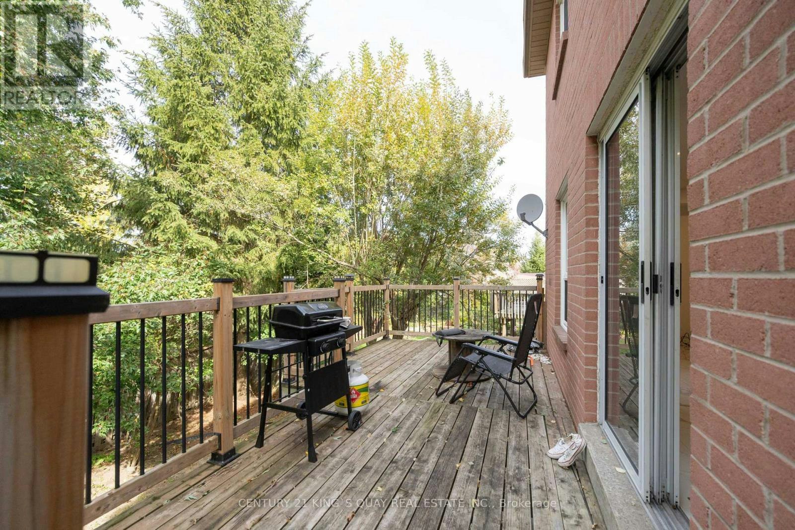 36 Dawlish Avenue, Aurora, ON, L4G 6R4 - 41