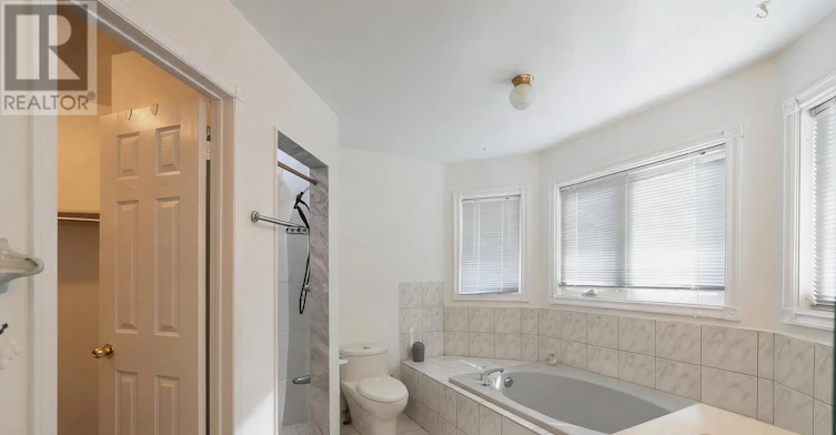 36 Dawlish Avenue, Aurora, ON, L4G 6R4 - 18