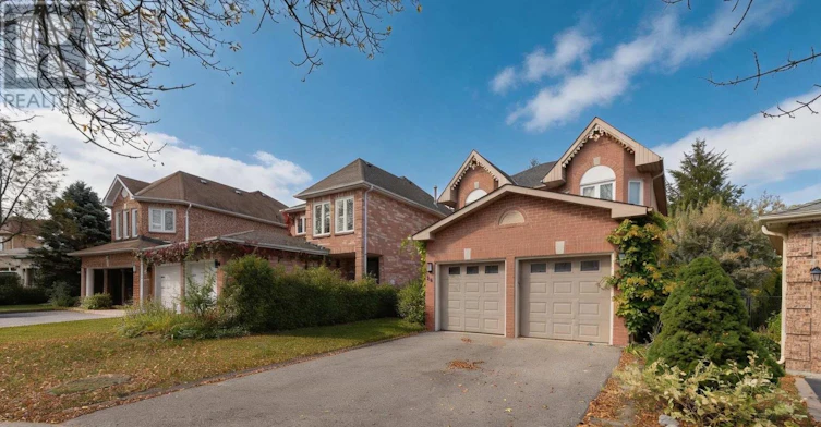 36 Dawlish Avenue, Aurora, ON, L4G 6R4 - 2