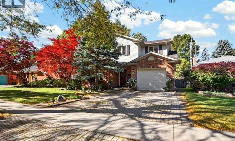 133 Leaside Drive