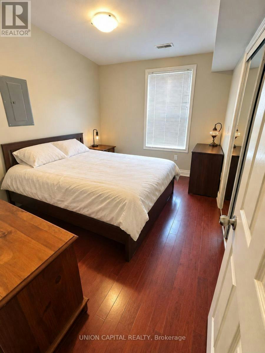 UPPER-84 Runnymede Road, Toronto, ON, M6S 2Y3 - 10