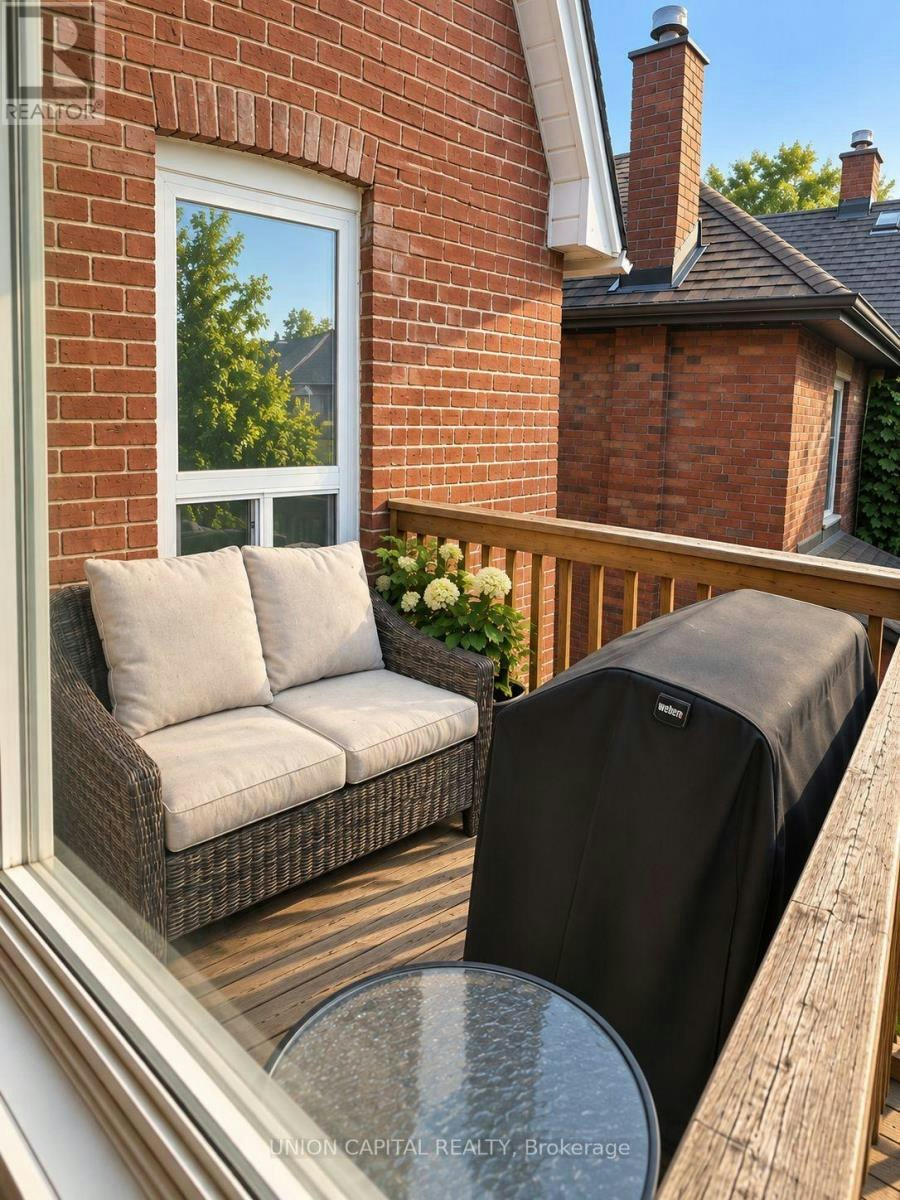 UPPER-84 Runnymede Road, Toronto, ON, M6S 2Y3 - 9