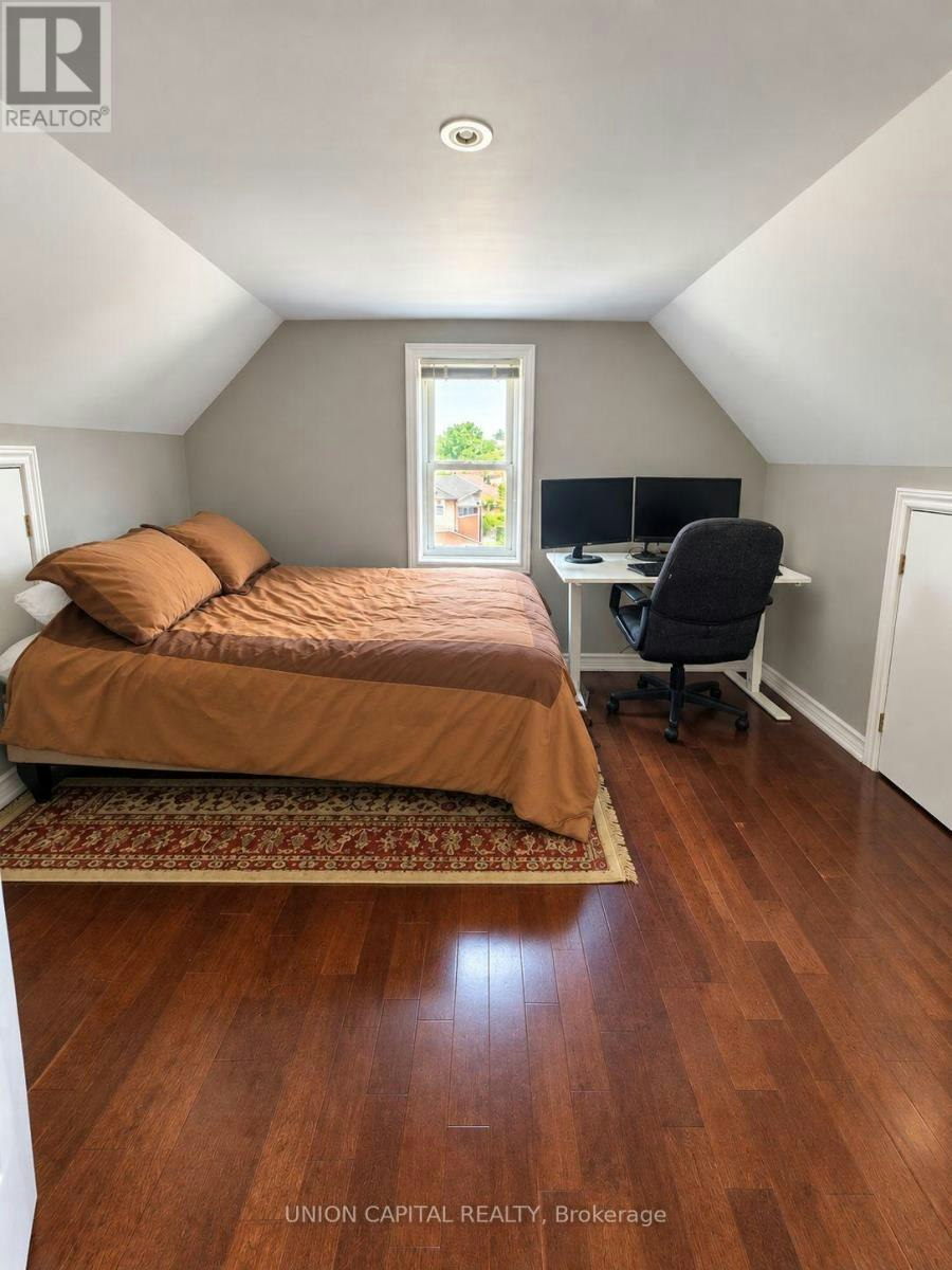 UPPER-84 Runnymede Road, Toronto, ON, M6S 2Y3 - 7
