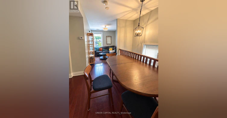 UPPER-84 Runnymede Road, Toronto, ON, M6S 2Y3 - 2