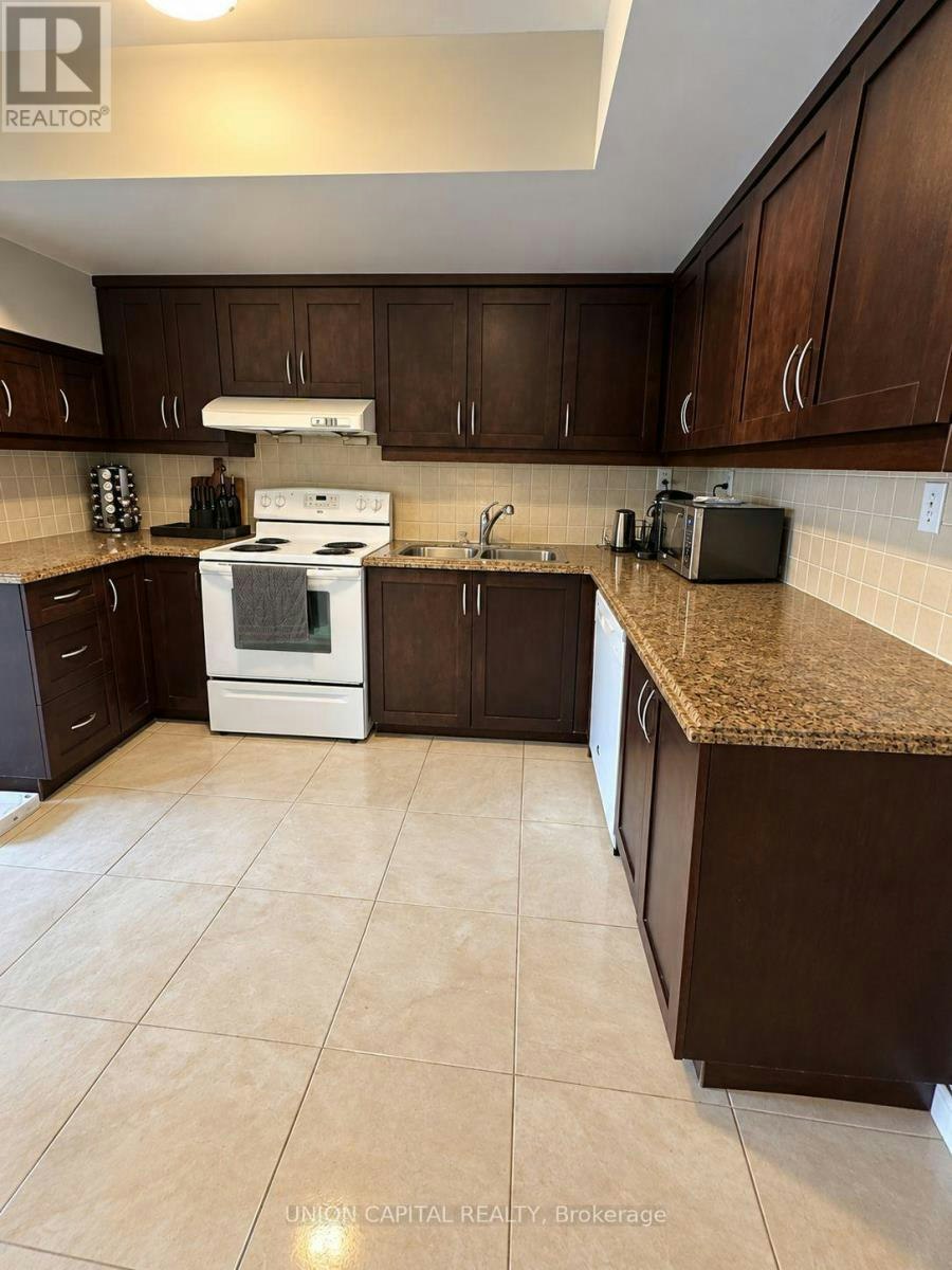 UPPER-84 Runnymede Road, Toronto, ON, M6S 2Y3 - 3