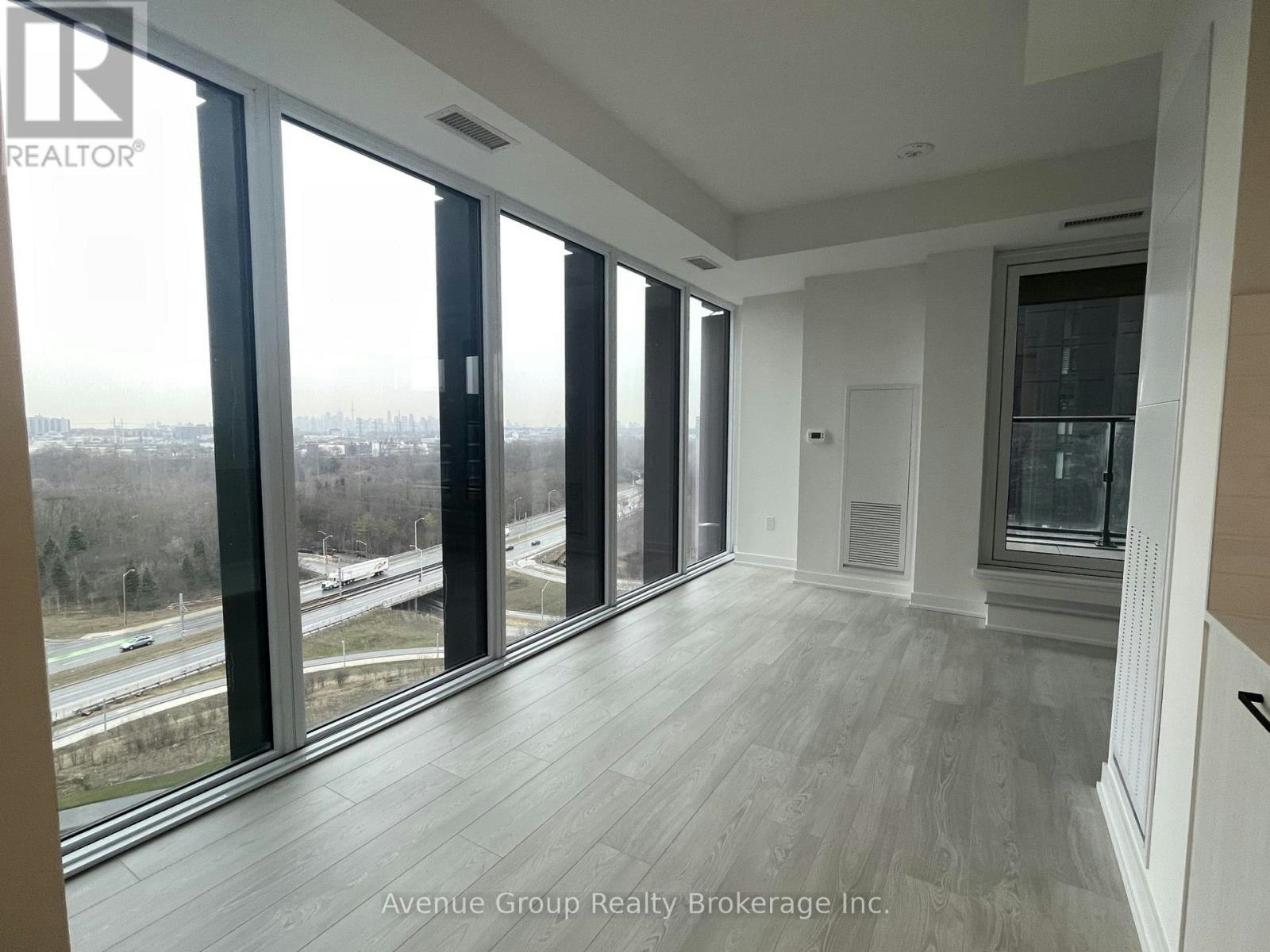 811-5 Quarrington Lane, Toronto, ON, M3C 0S5 - 3