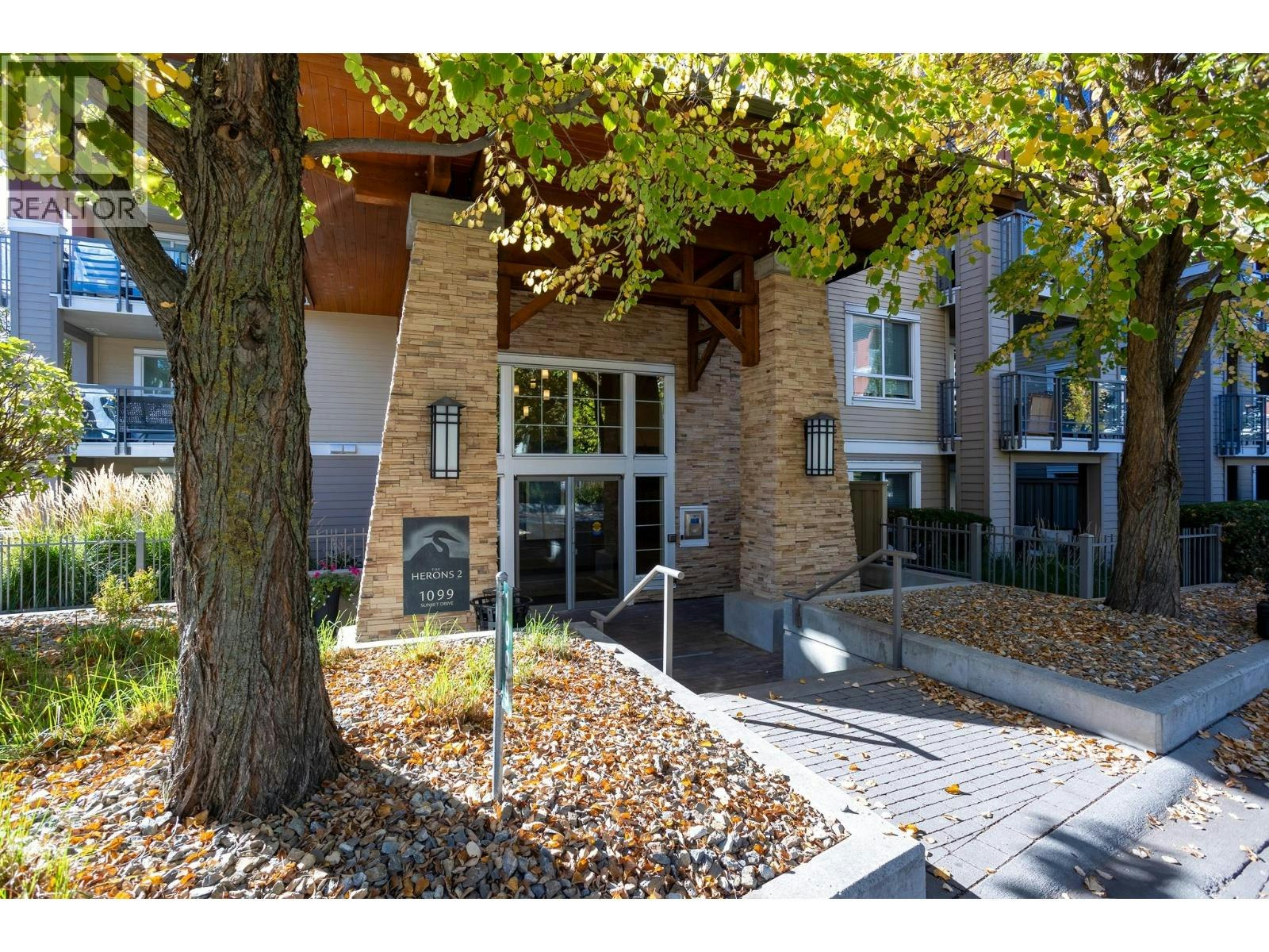 224-1099 Sunset Drive, Kelowna, BC, V1Y 9Z2