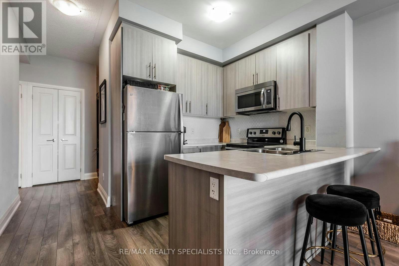 606-55 Yorkland Boulevard, Brampton, ON, L6P 4K9 - 11
