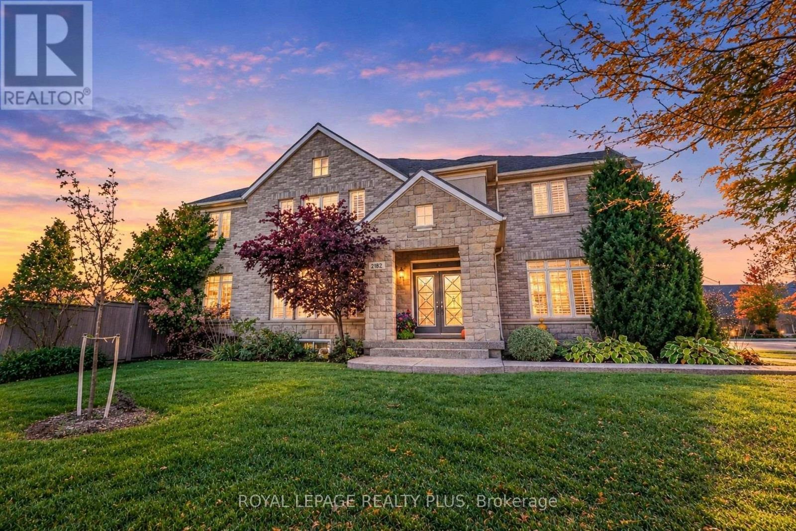 2182 Heathcliff Court, Oakville, ON, L6M 0A5