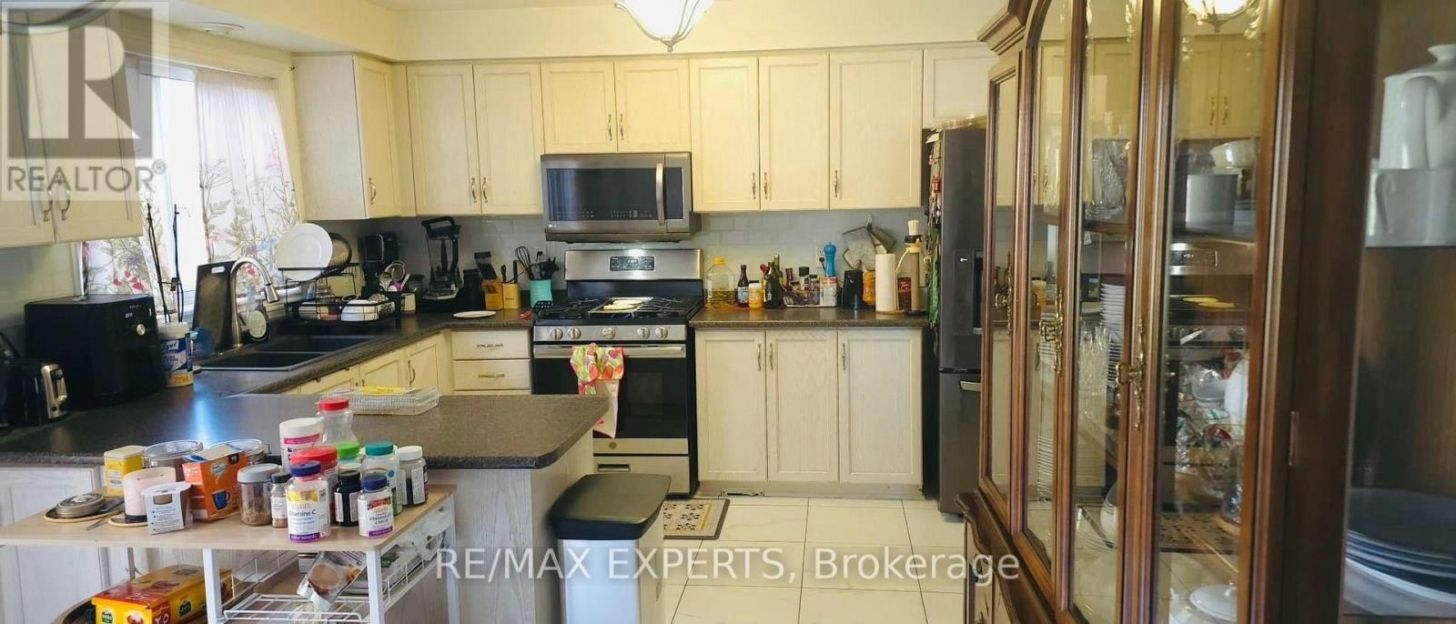 507 Rourke Place, Newmarket, ON, L3Y 8S9 - 7