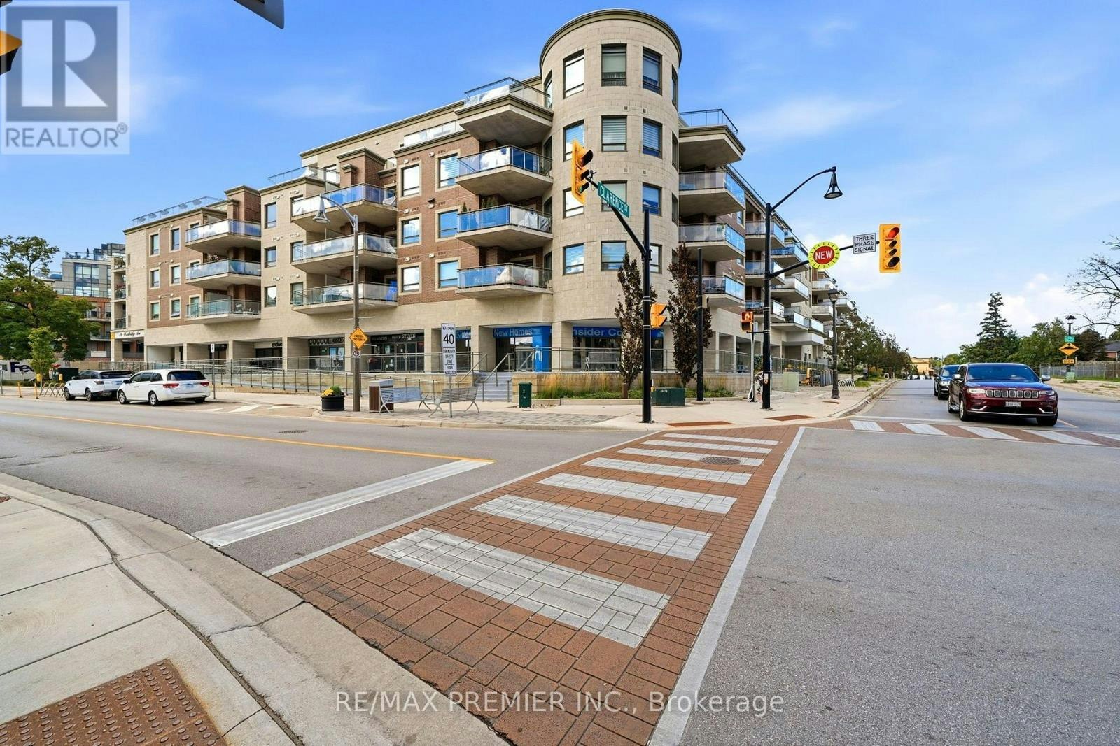 303-86 Woodbridge Avenue, Vaughan, ON, L4L 1L3