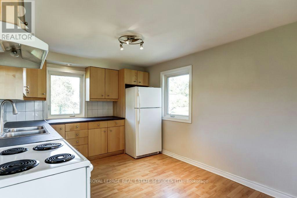 MAIN-1695 Coram Crescent, Mississauga, ON, L4X 1L1 - 12