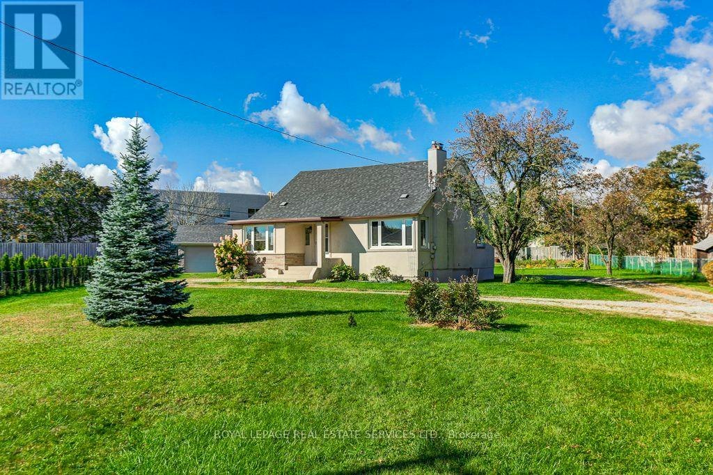 MAIN-1695 Coram Crescent, Mississauga, ON, L4X 1L1 - 3