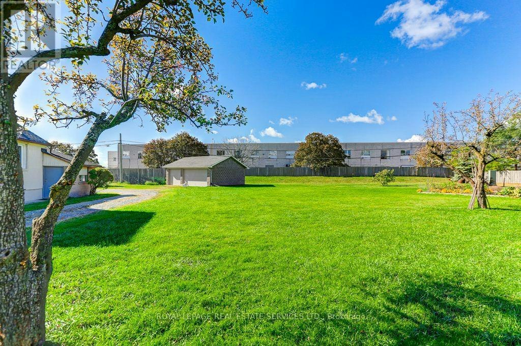 MAIN-1695 Coram Crescent, Mississauga, ON, L4X 1L1 - 28