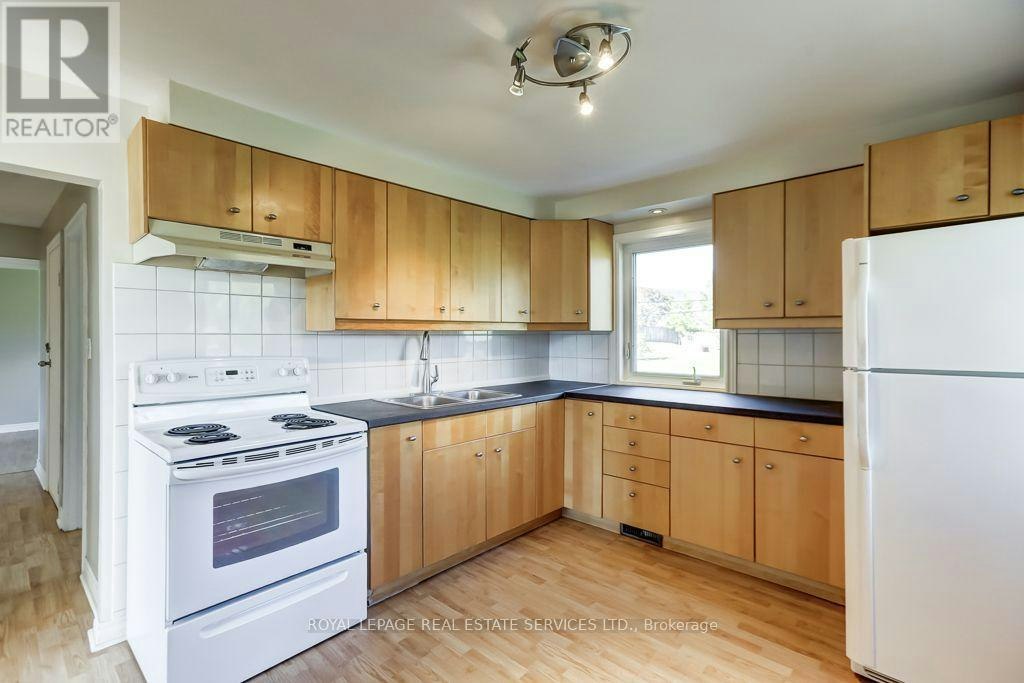 MAIN-1695 Coram Crescent, Mississauga, ON, L4X 1L1 - 13