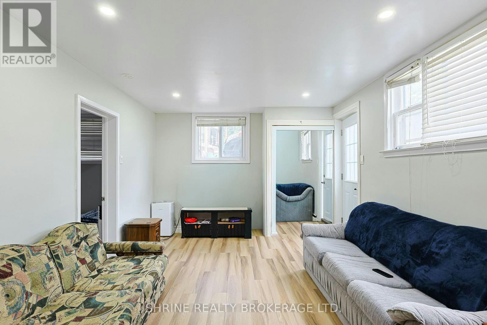 UPPER-321 Salisbury Street, London, ON, N5Y 3A8 - 14