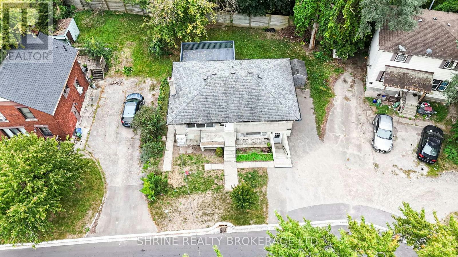 UPPER-321 Salisbury Street, London, ON, N5Y 3A8 - 2