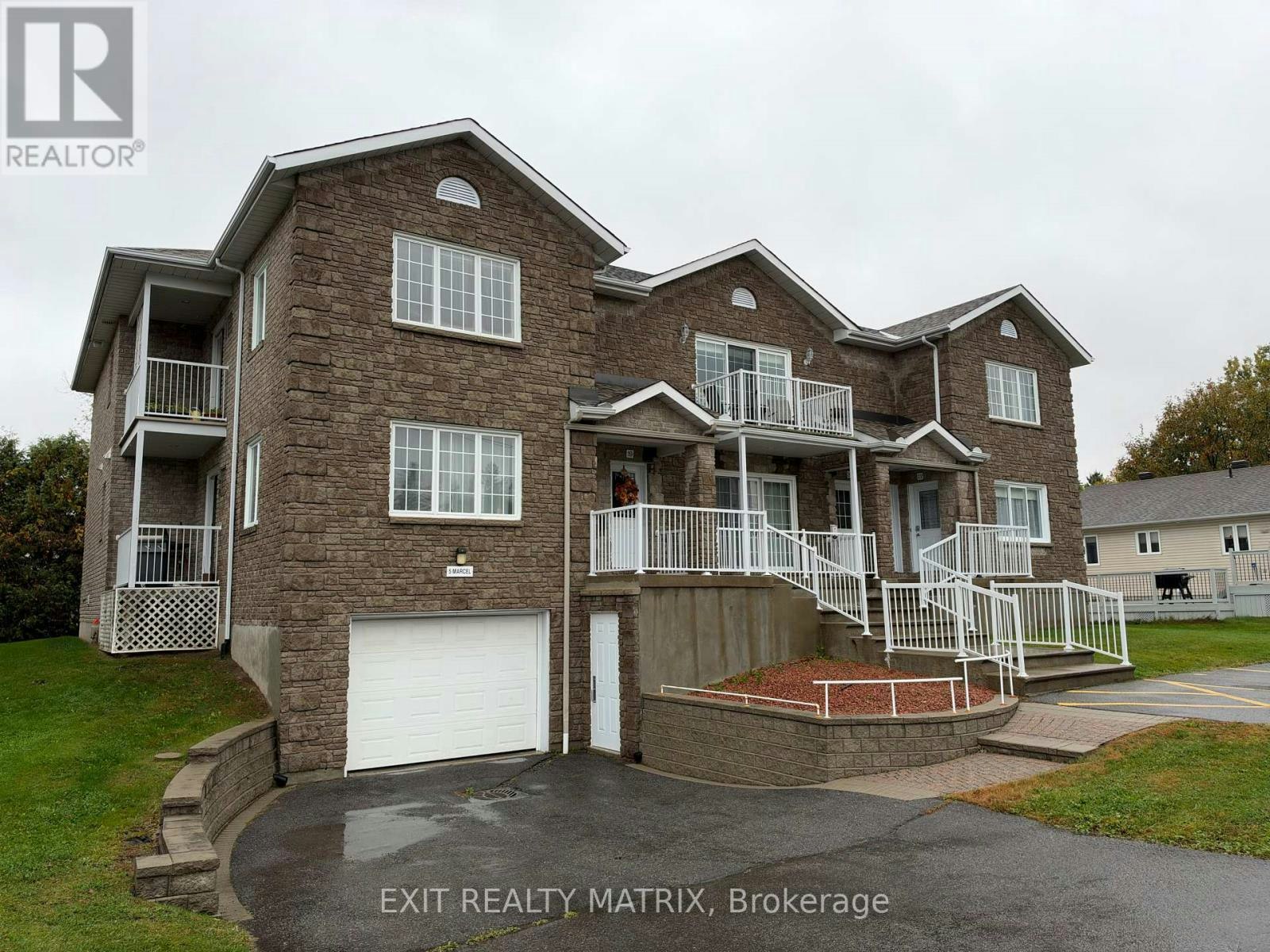 18-5 Marcel Street, Russell, ON, K0A 1W0