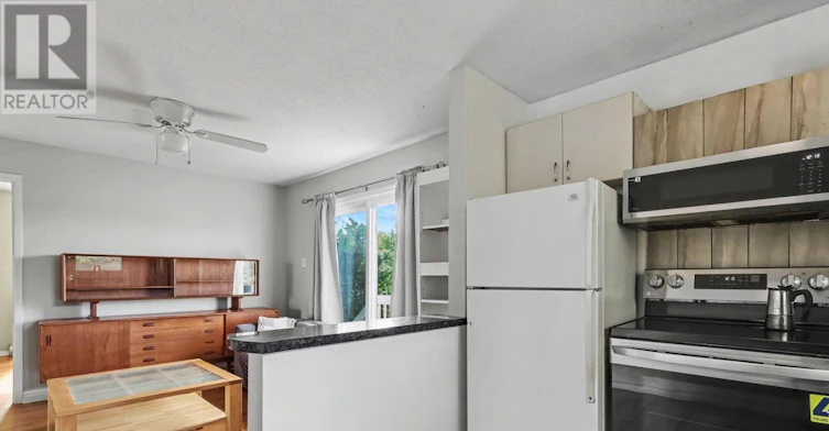 3-190 Bayswater Avenue W, Ottawa, ON, K1Y 4N4 - 9