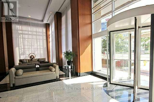 401-628 Fleet Street, Toronto, ON, M5V 1A8 - 2