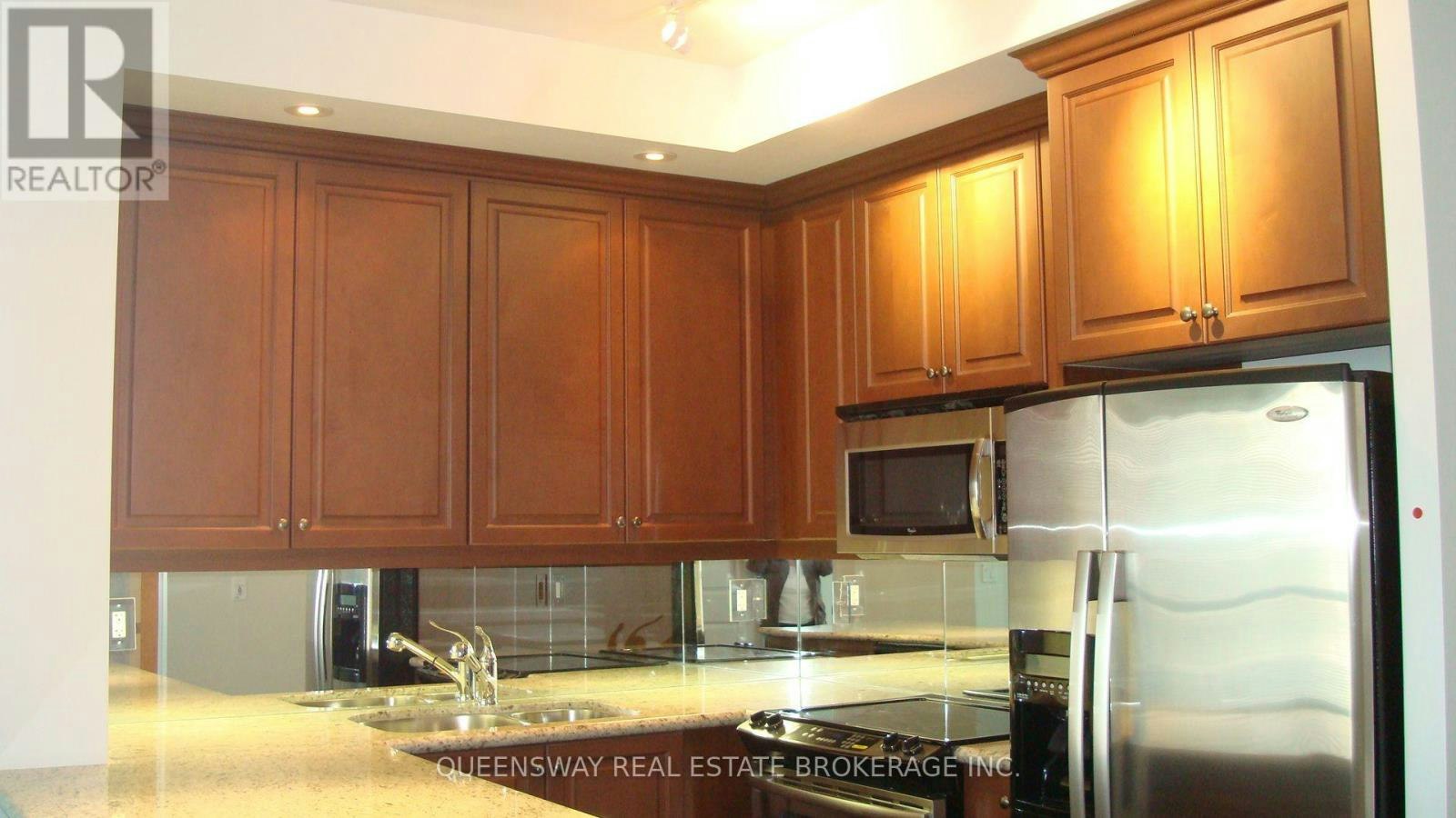 401-628 Fleet Street, Toronto, ON, M5V 1A8 - 5