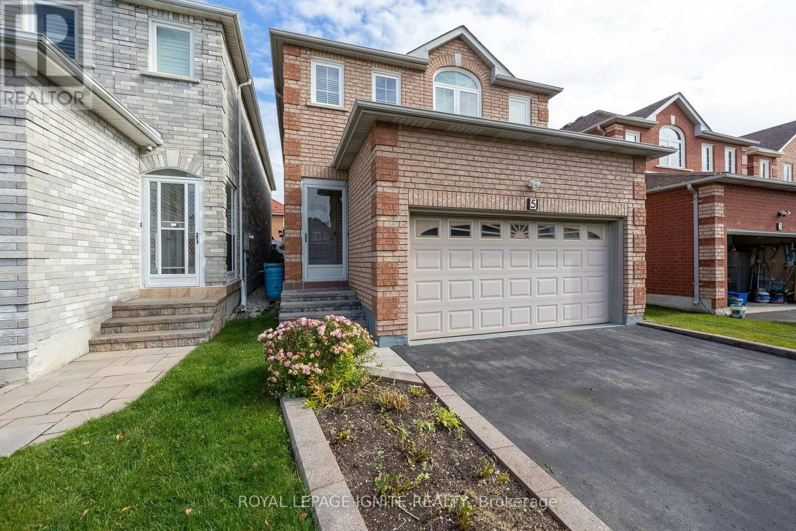 5 Kruger Road, Markham, ON, L3S 3X1 - 2