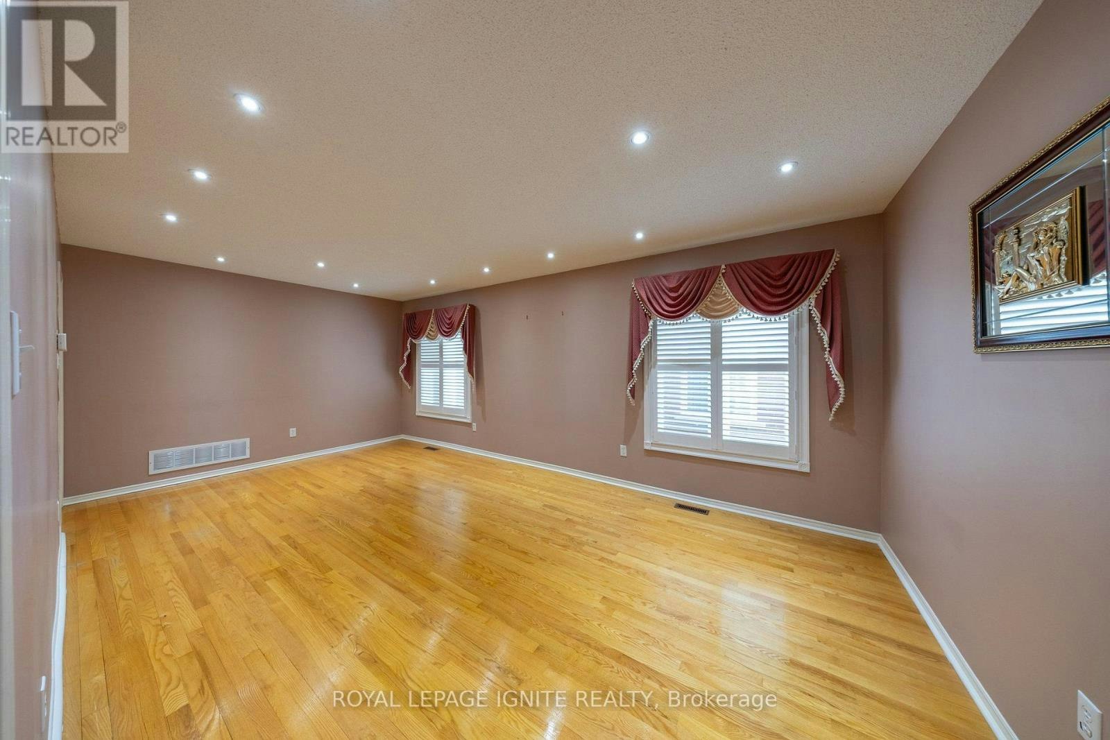5 Kruger Road, Markham, ON, L3S 3X1 - 5